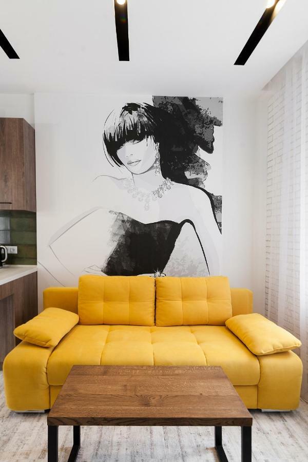 Leogrand Loft Apartments On Lychakivska 4 Лвив Екстериор снимка
