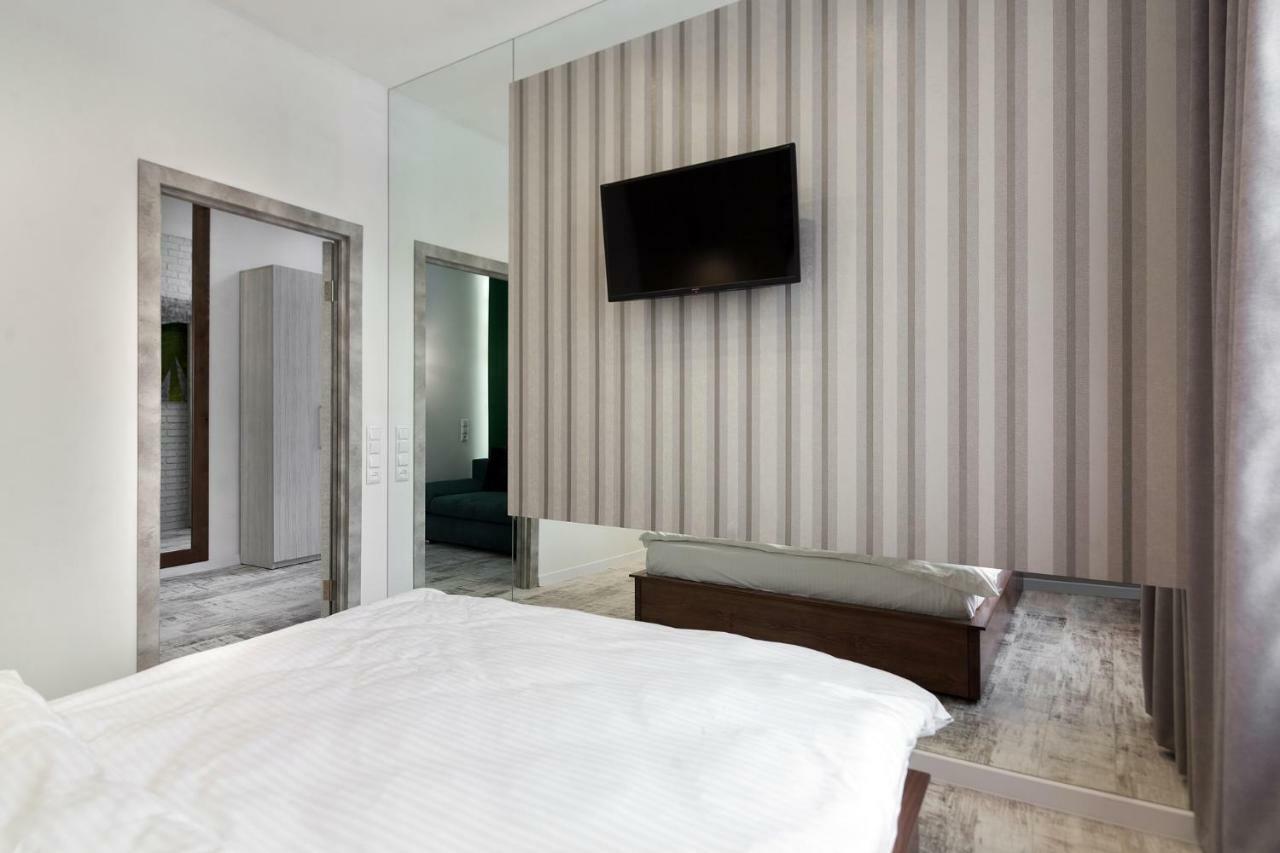 Leogrand Loft Apartments On Lychakivska 4 Лвив Екстериор снимка